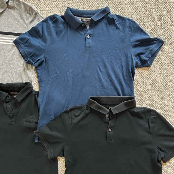 4 Banana Republic Men’s Shirts - Picture 6 of 6